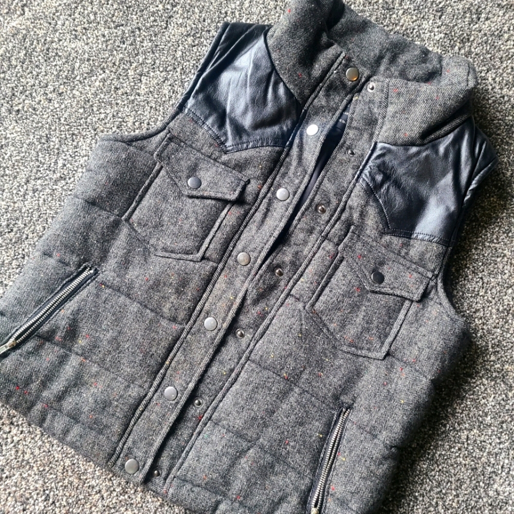 Love Tree Women's Vest Size L